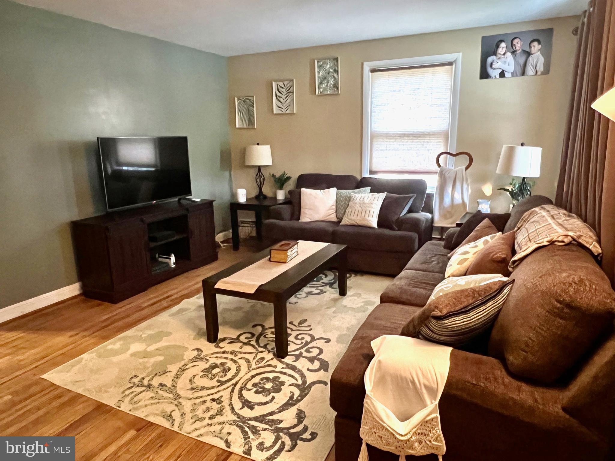 LINCOLN PARK - Residential