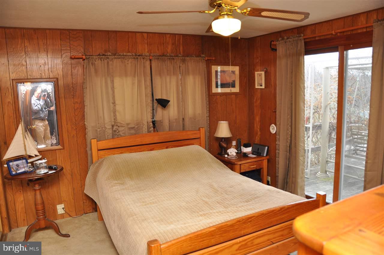 CANADOCHLY RD - Residential