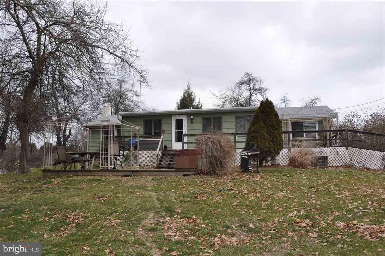 CANADOCHLY RD - Residential