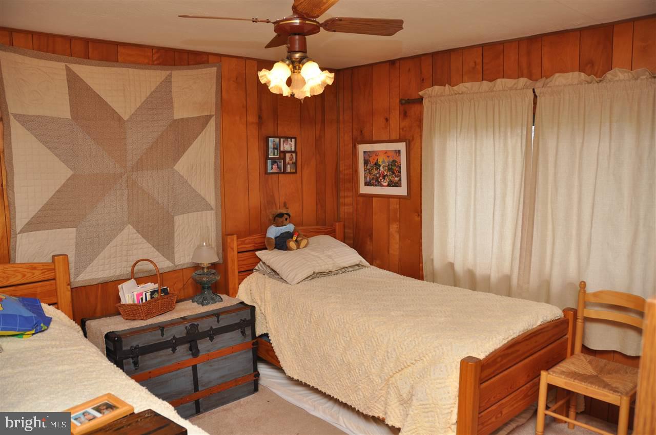 CANADOCHLY RD - Residential