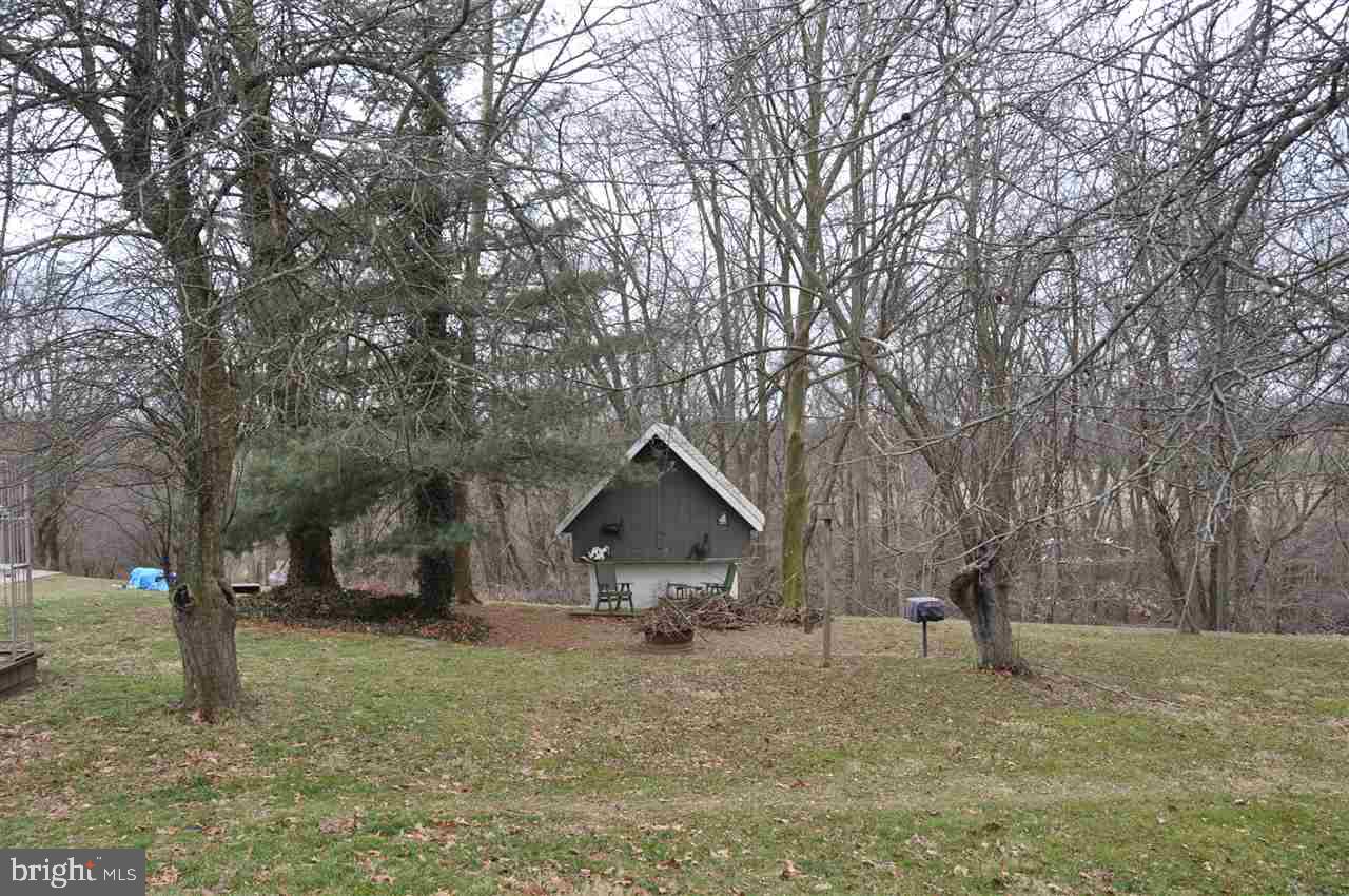 CANADOCHLY RD - Residential
