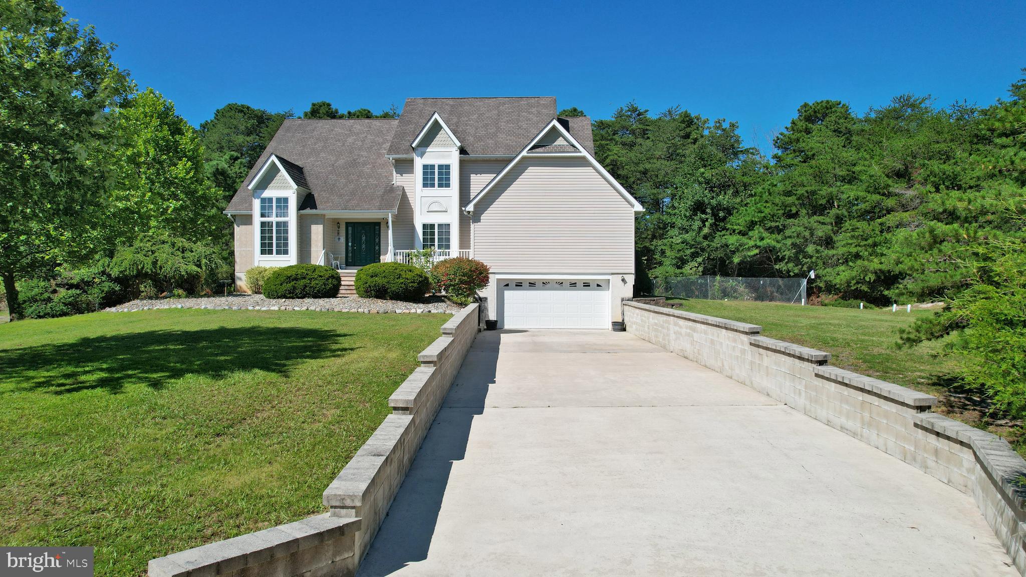 892 HOGBIN ROAD