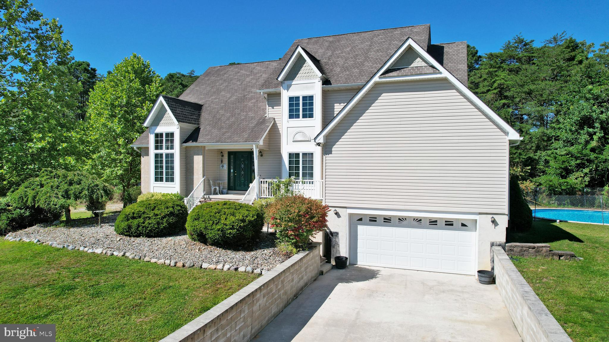 892 HOGBIN ROAD