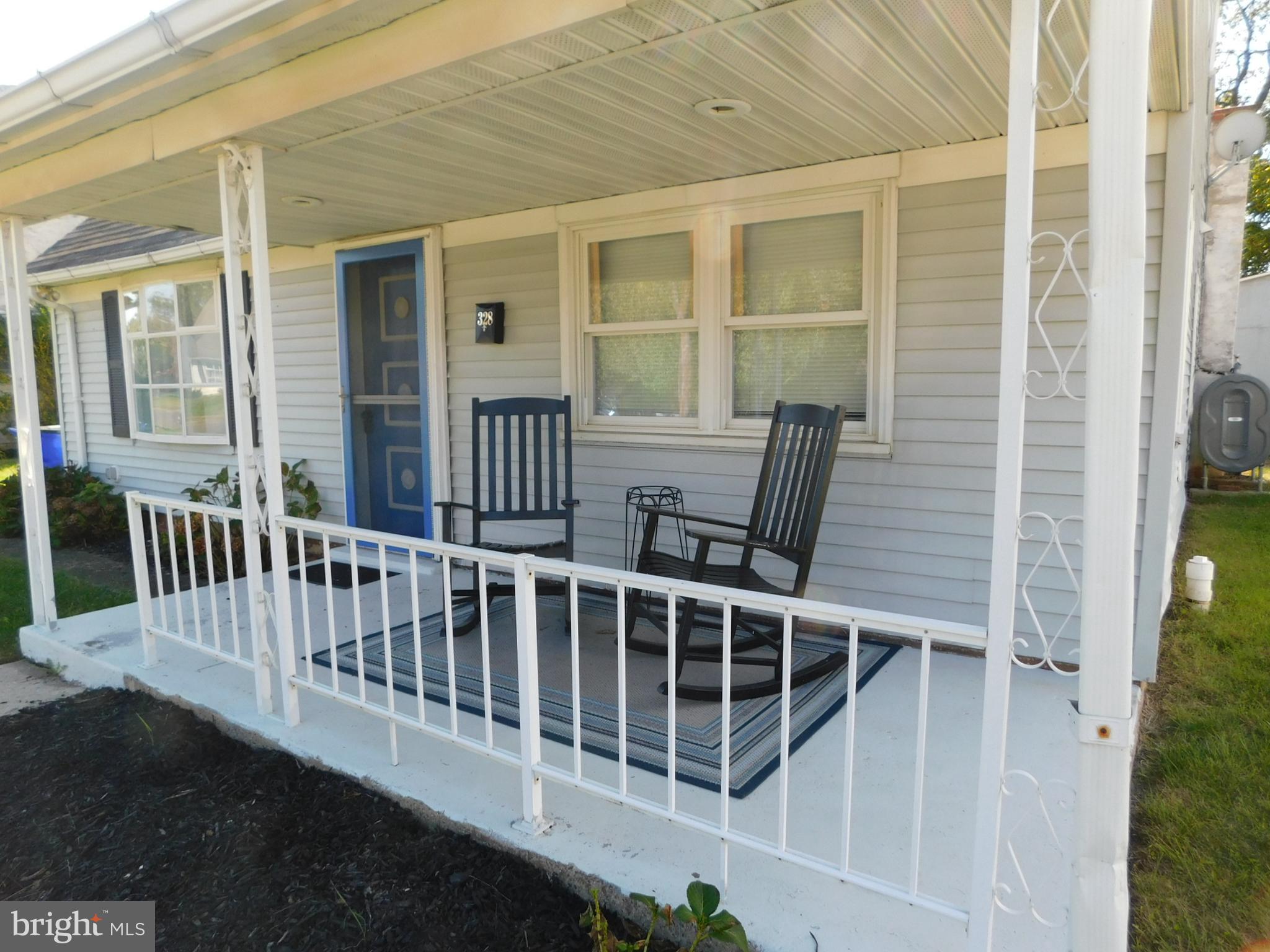 POTTSGROVE MANOR - Residential