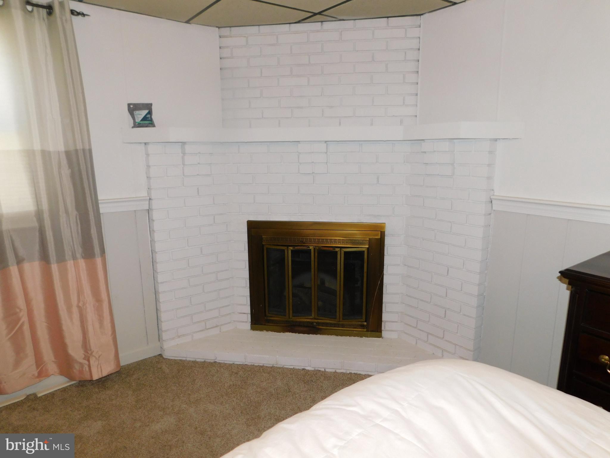 POTTSGROVE MANOR - Residential