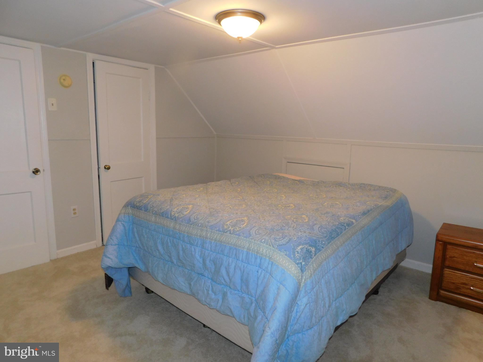 POTTSGROVE MANOR - Residential