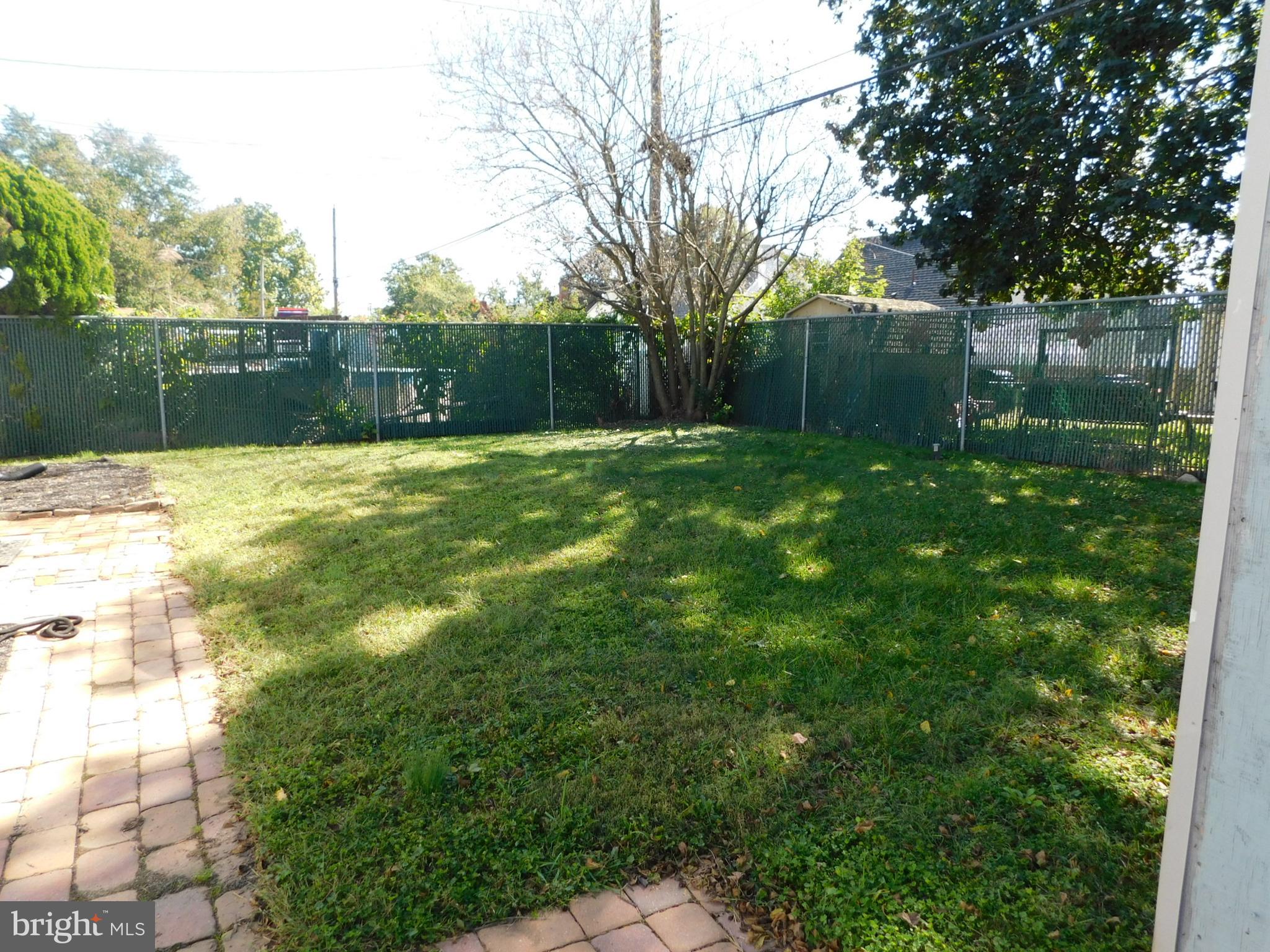 POTTSGROVE MANOR - Residential