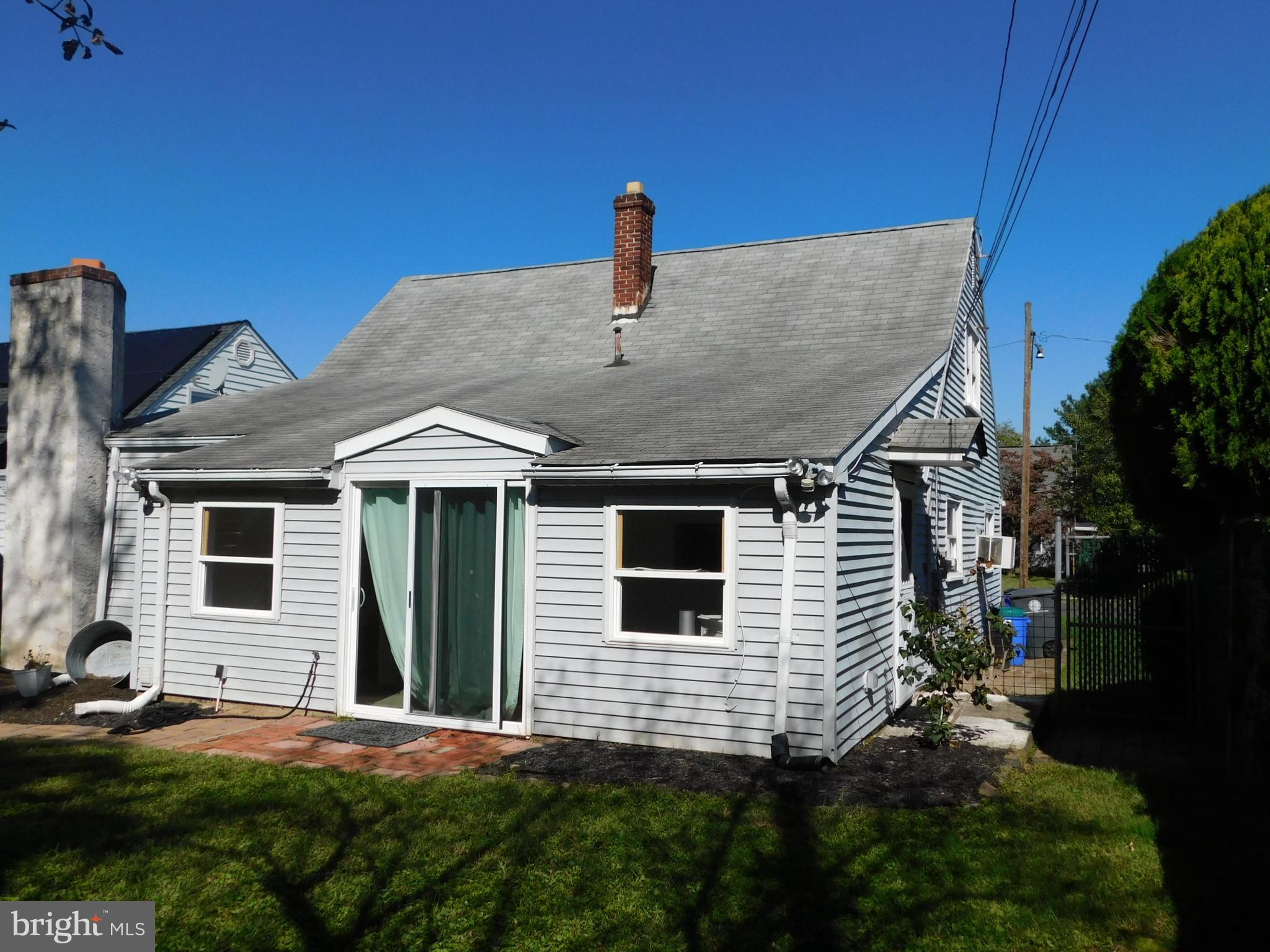 POTTSGROVE MANOR - Residential