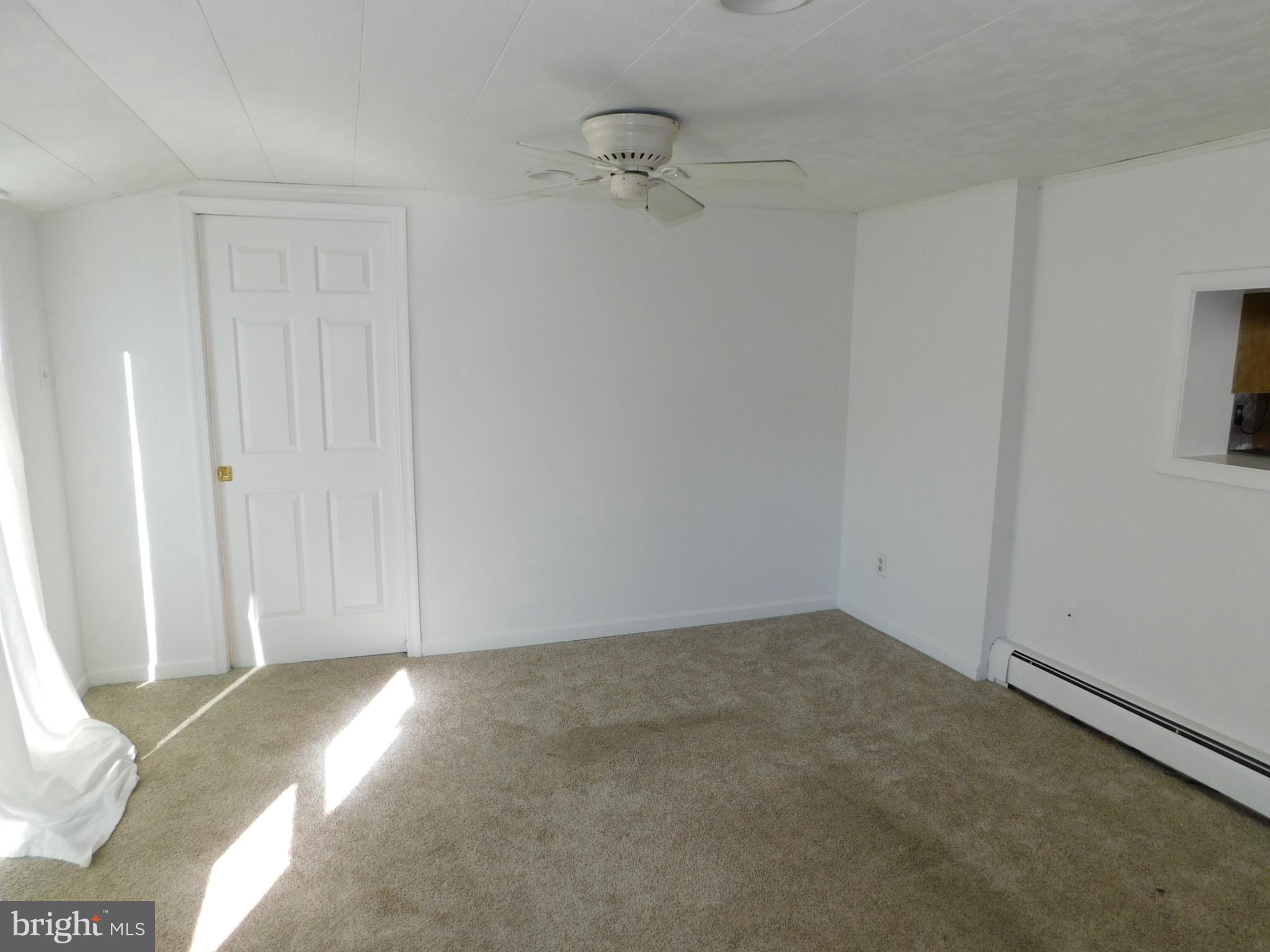 POTTSGROVE MANOR - Residential