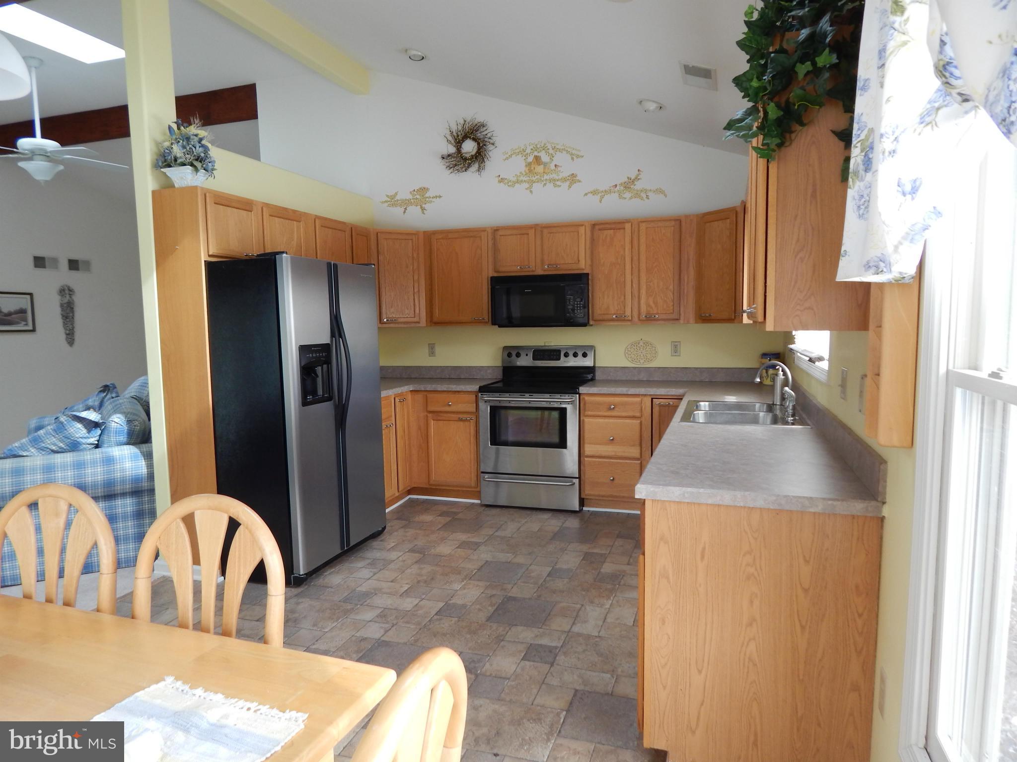 THE WOODS - Residential Lease