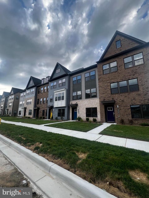Townhouse For Rent - 7410 Amega Way Way<br/> Anne Arundel County, GLEN BURNIE, MD 21060