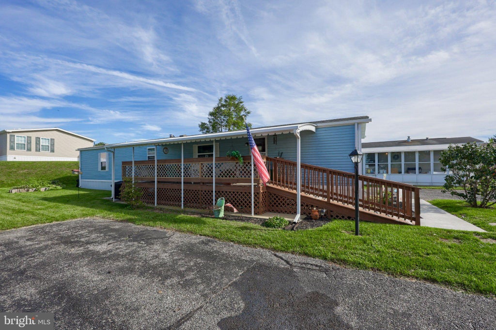 Photo of 53 Ridgewood Mnr, MANHEIM, PA 17545 (MLS # PALA2096034)