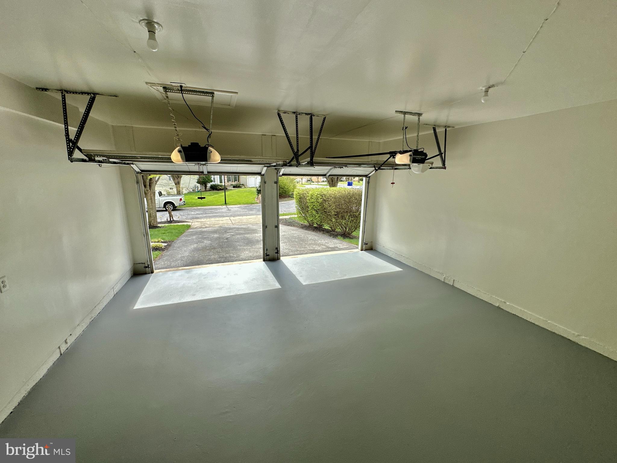 CLARKS GLEN - Residential Lease