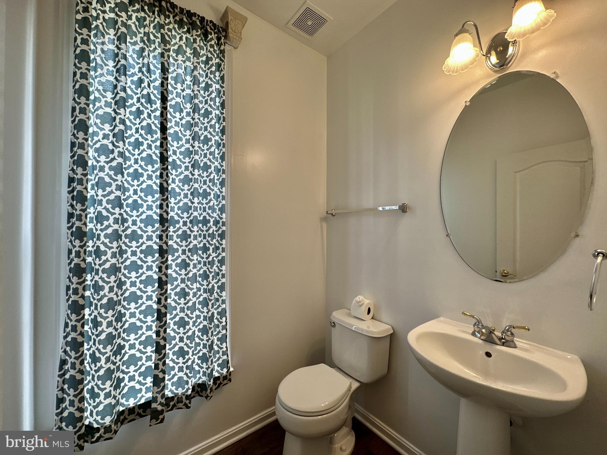 CLARKS GLEN - Residential Lease