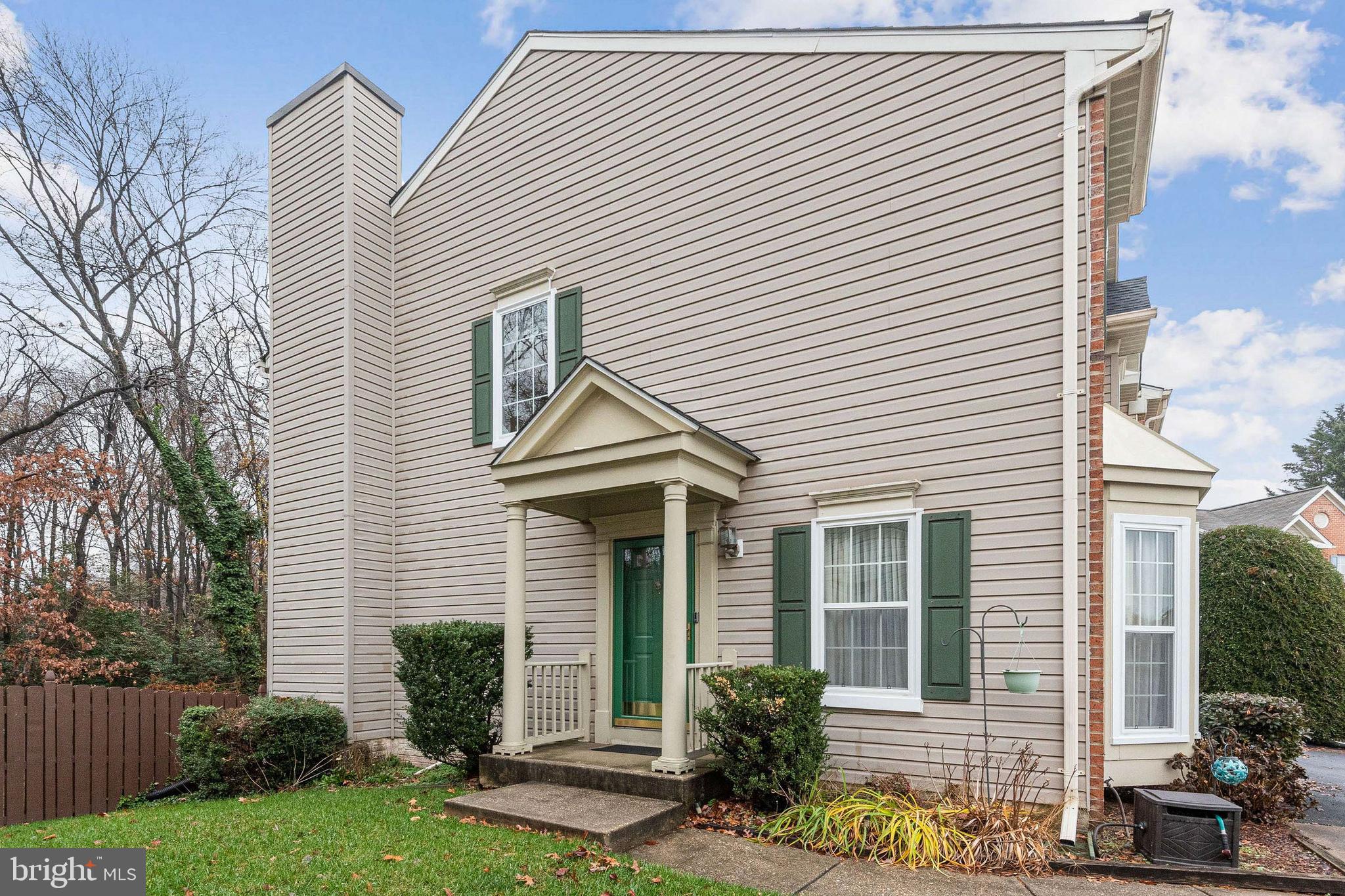 SEVEN OAKS - Residential