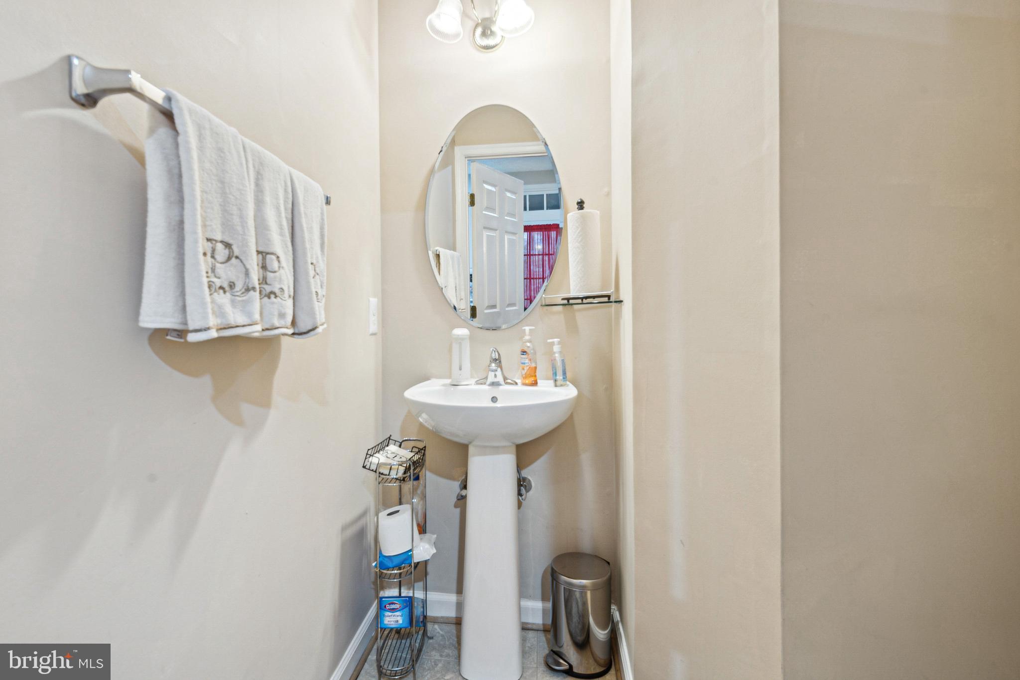 SEVEN OAKS - Residential