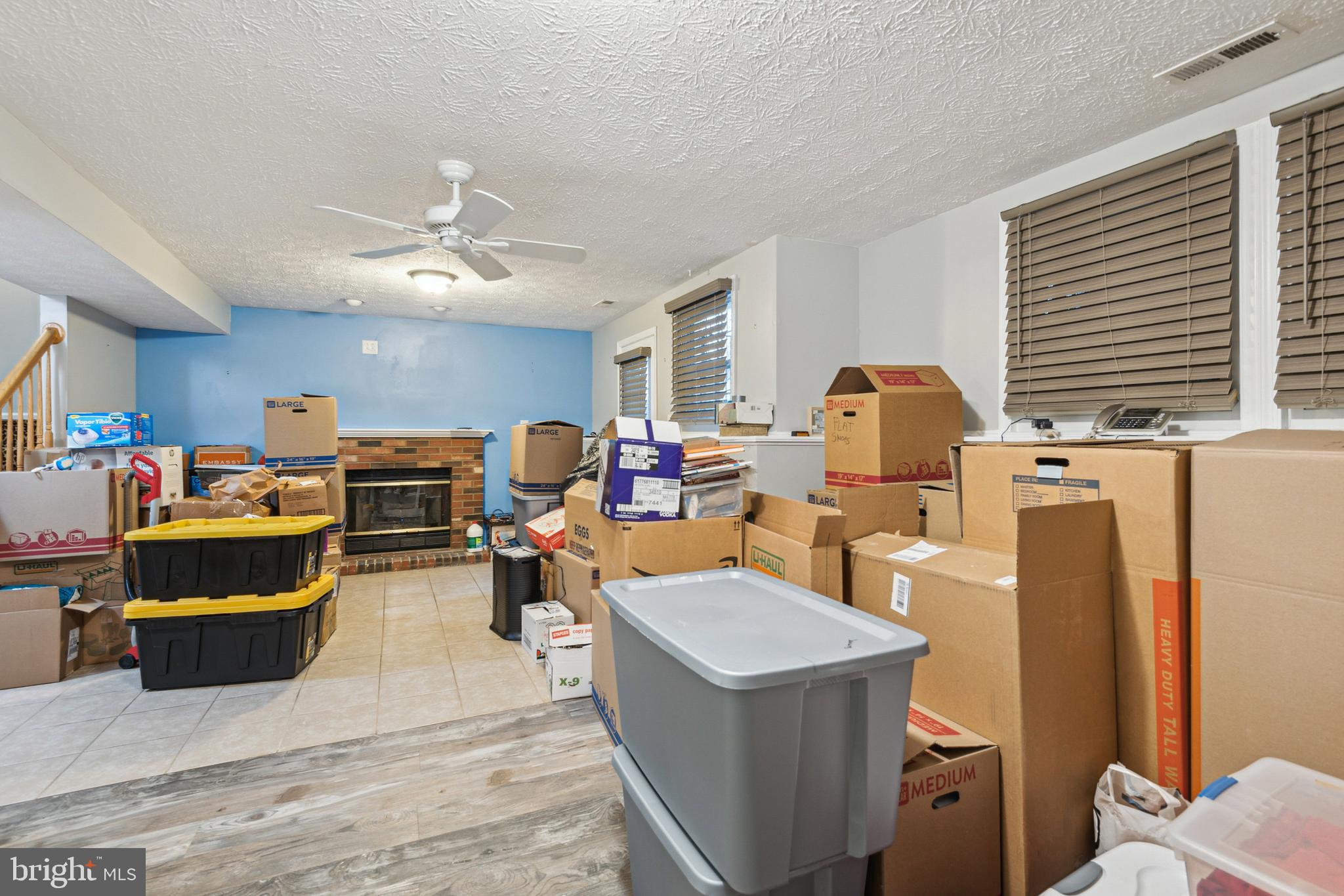 SEVEN OAKS - Residential