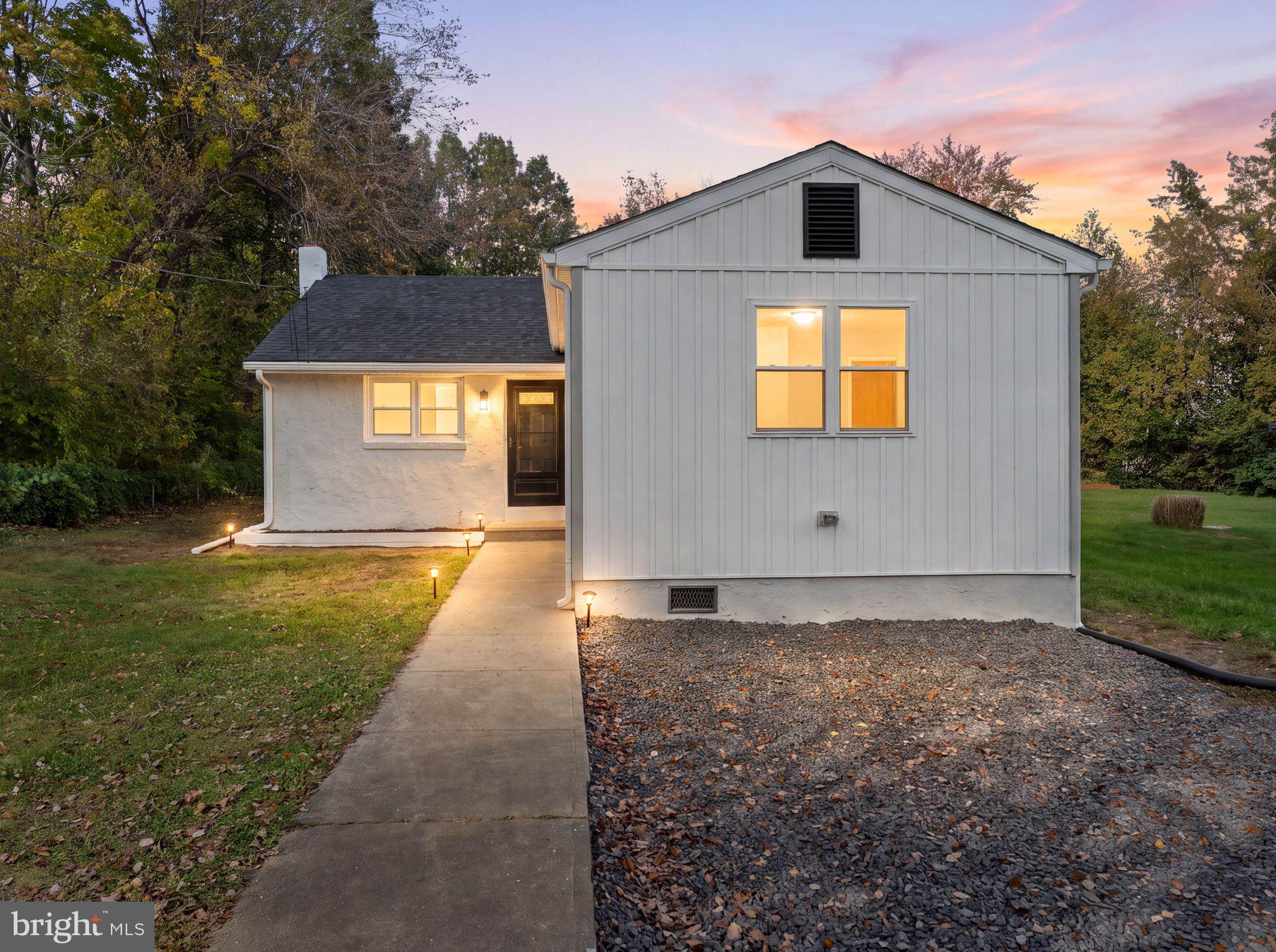 17 COLES ROAD
