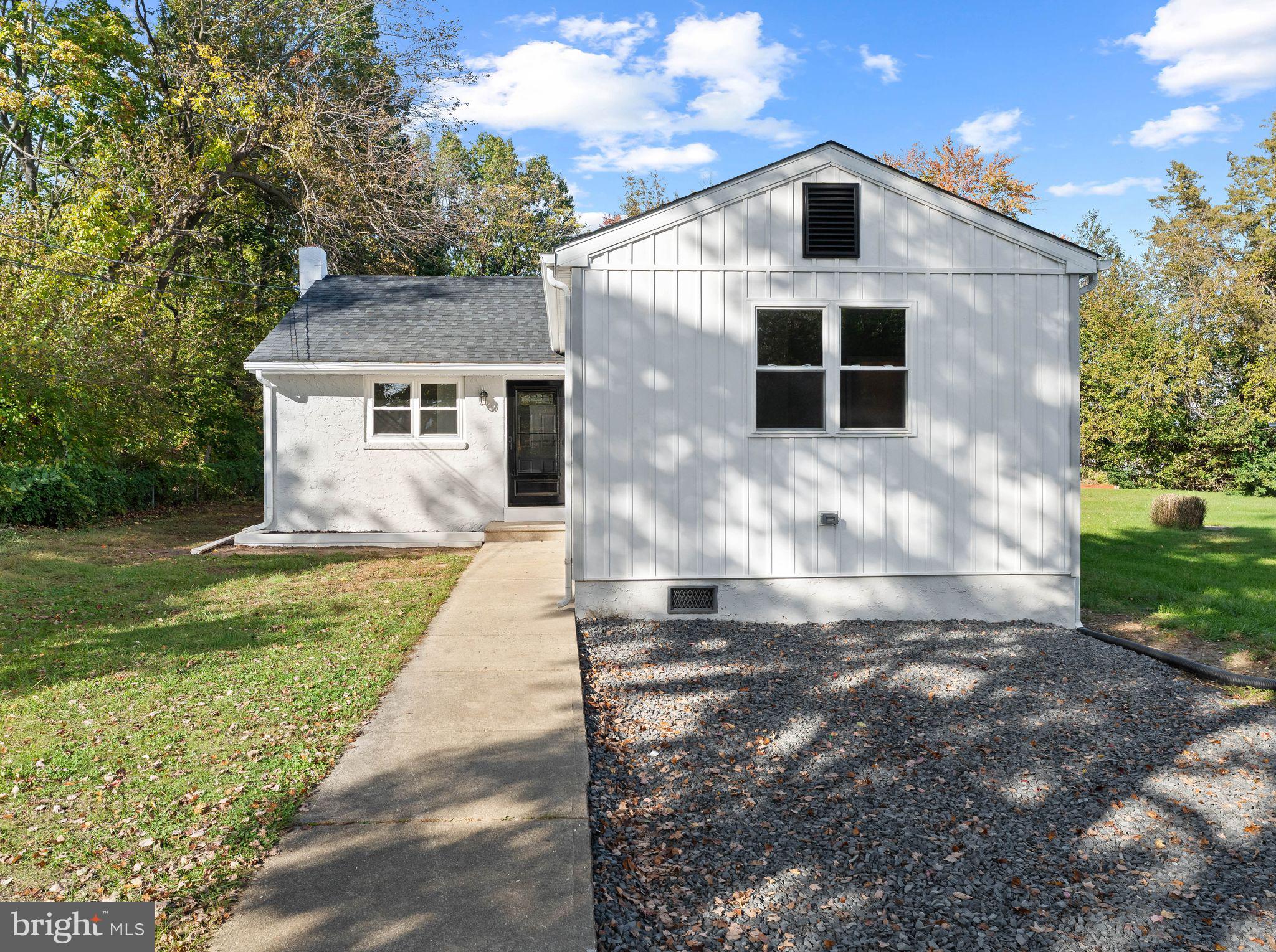 17 COLES ROAD