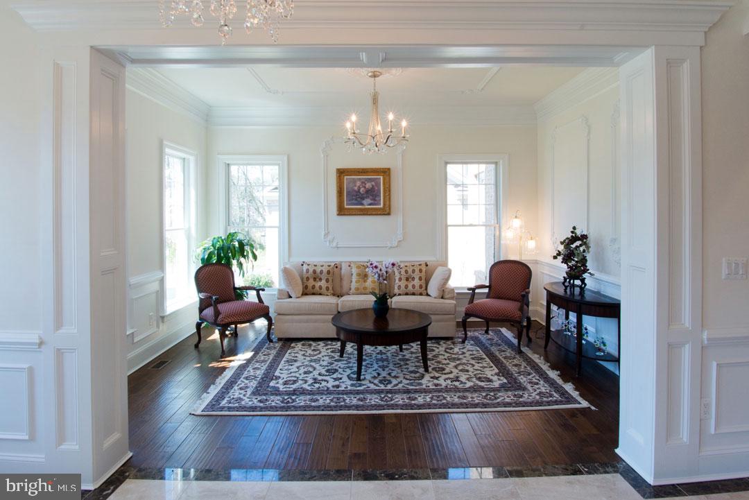 HOLMES RUN ACRES - Residential