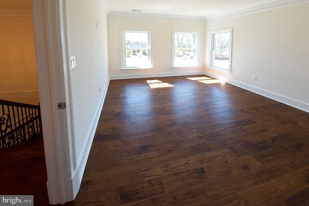 HOLMES RUN ACRES - Residential