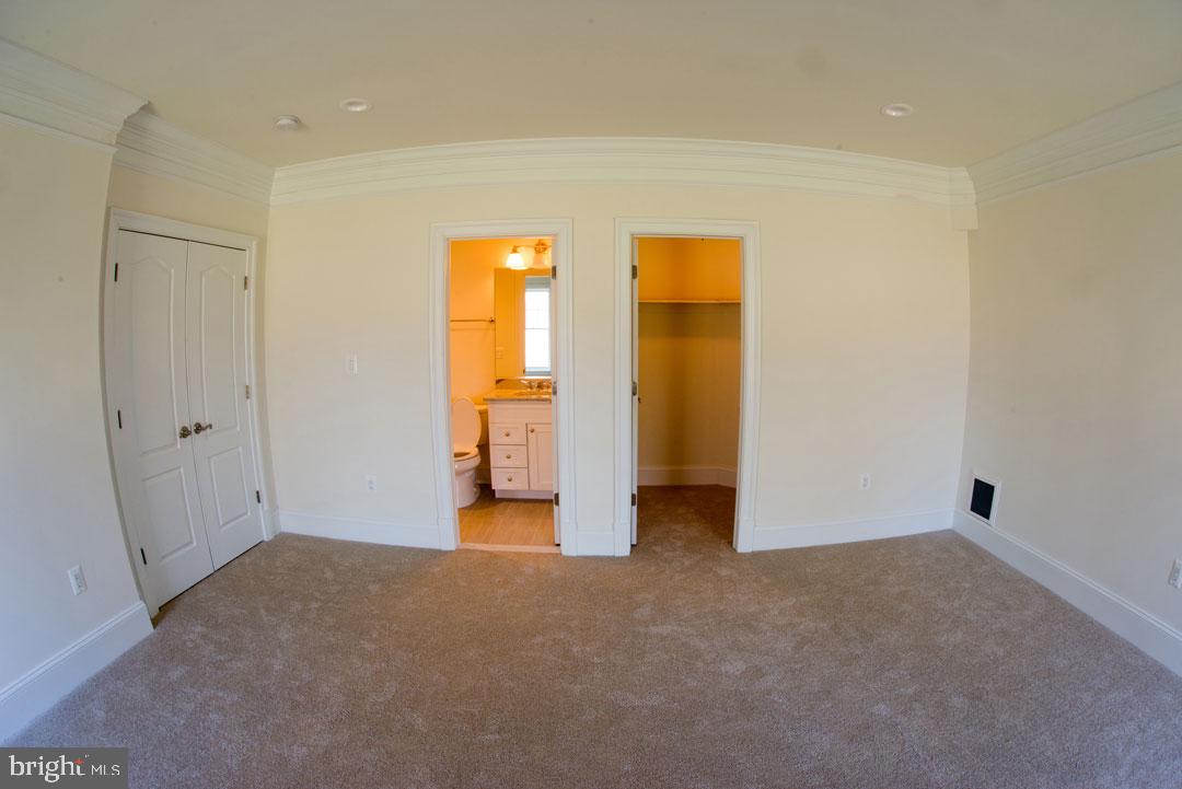 HOLMES RUN ACRES - Residential