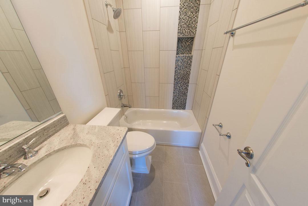 HOLMES RUN ACRES - Residential