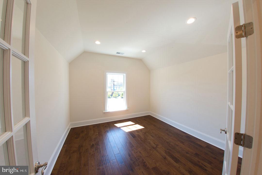 HOLMES RUN ACRES - Residential