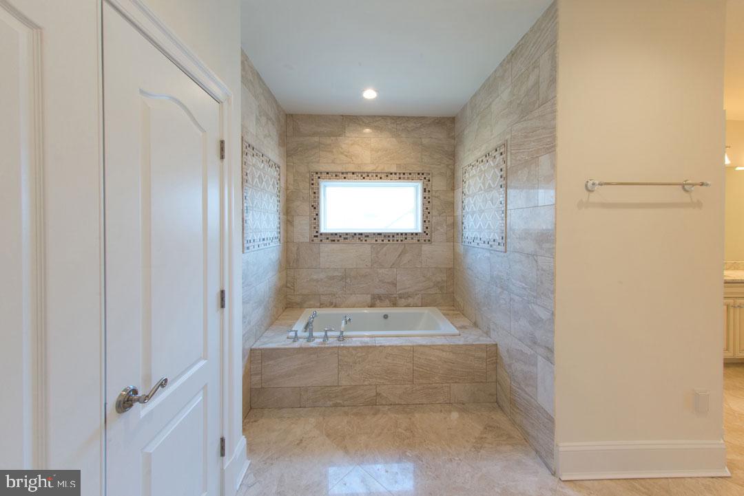 HOLMES RUN ACRES - Residential