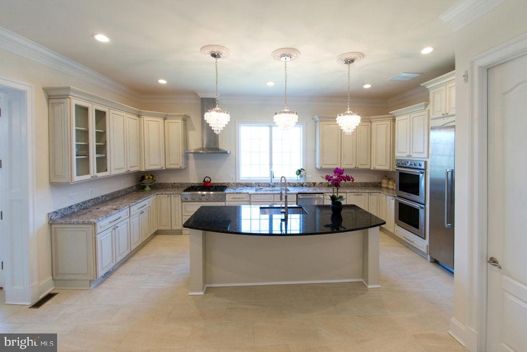 HOLMES RUN ACRES - Residential