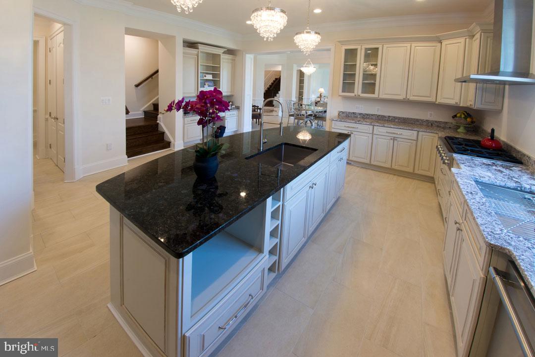 HOLMES RUN ACRES - Residential