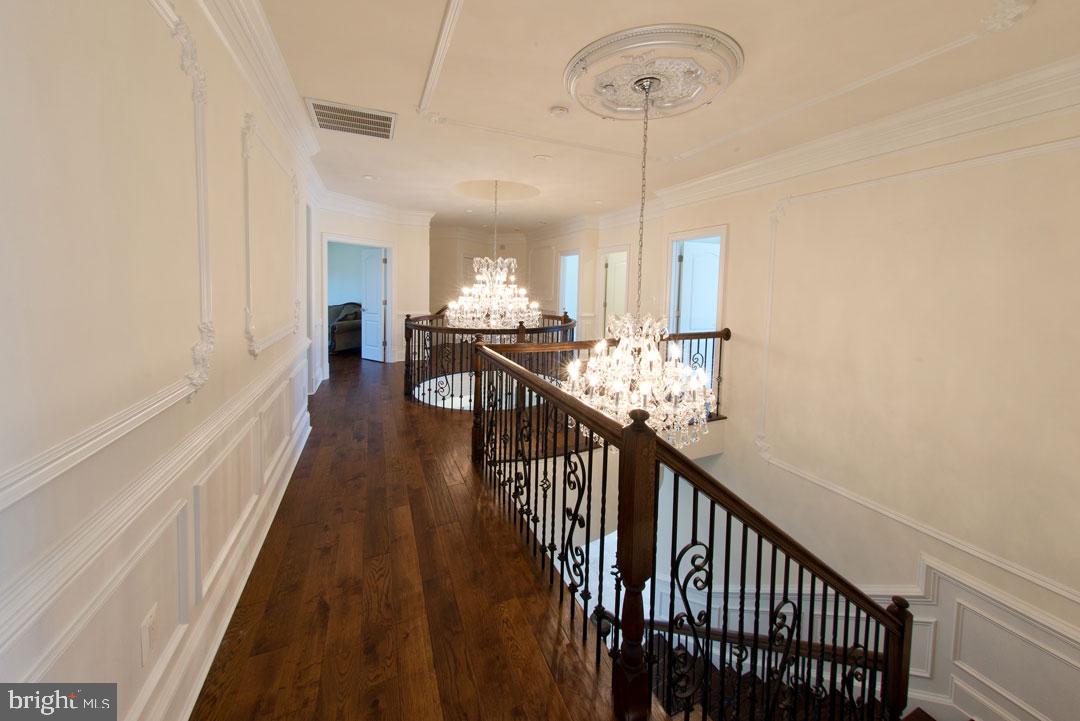 HOLMES RUN ACRES - Residential