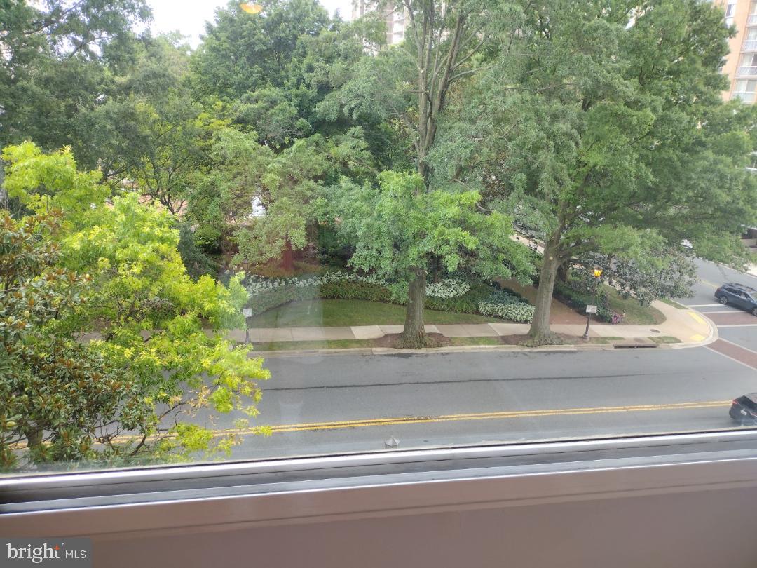 WILLOUGHBY OF CHEVY CHASE - Residential Lease