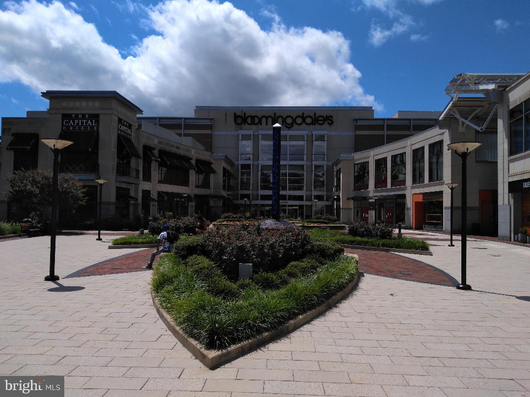 WILLOUGHBY OF CHEVY CHASE - Residential Lease