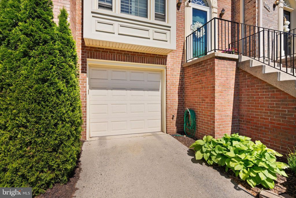 Photo of 6040 Kelsey Court, FALLS CHURCH, VA 22044 (MLS # VAFX2301924)