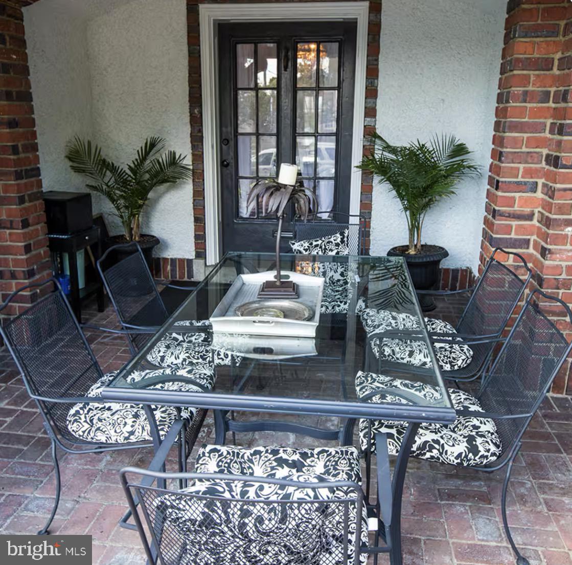 HISTORIC FAN DISTRICT - Residential