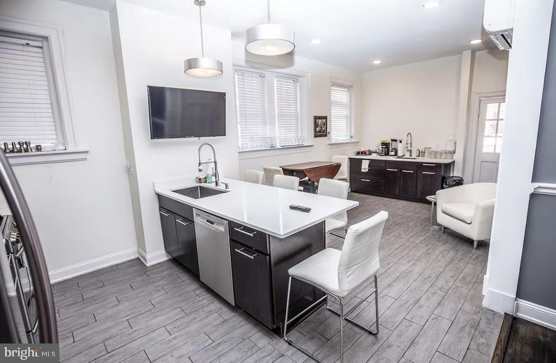 HISTORIC FAN DISTRICT - Residential