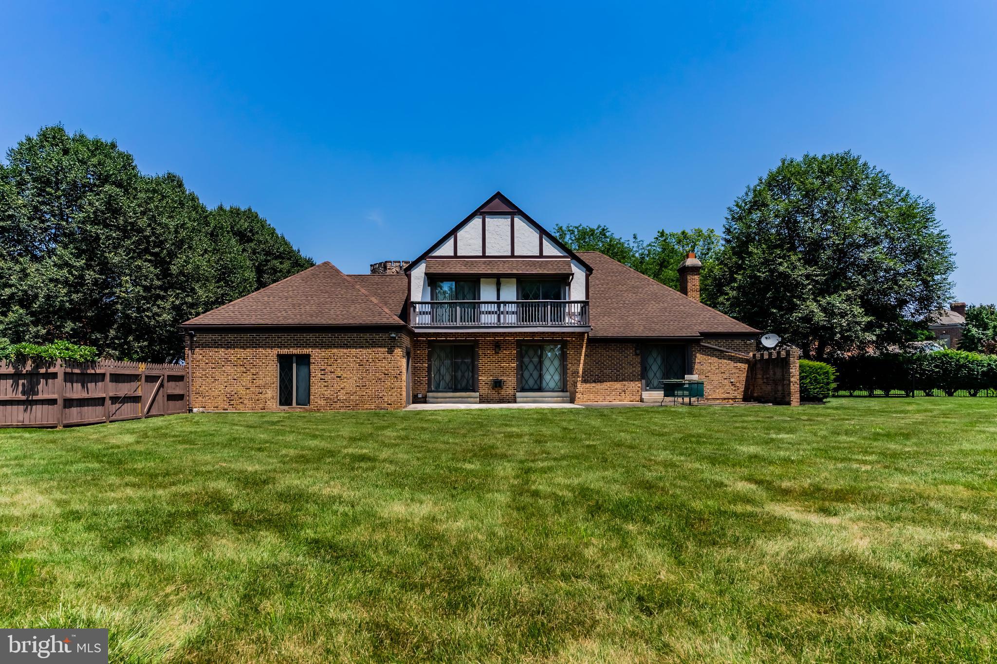 1215 GEORGETOWN CIRCLE