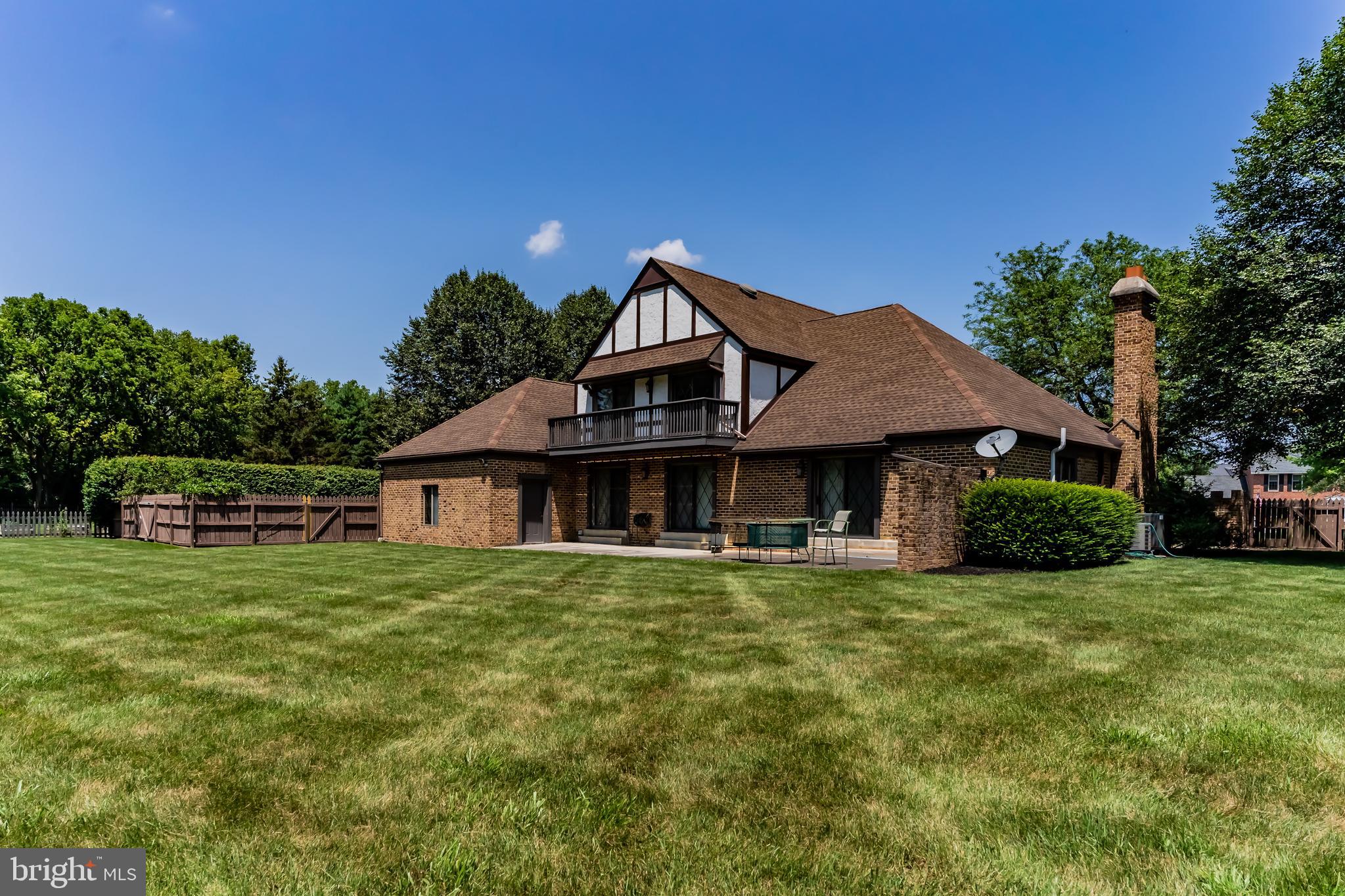 1215 GEORGETOWN CIRCLE