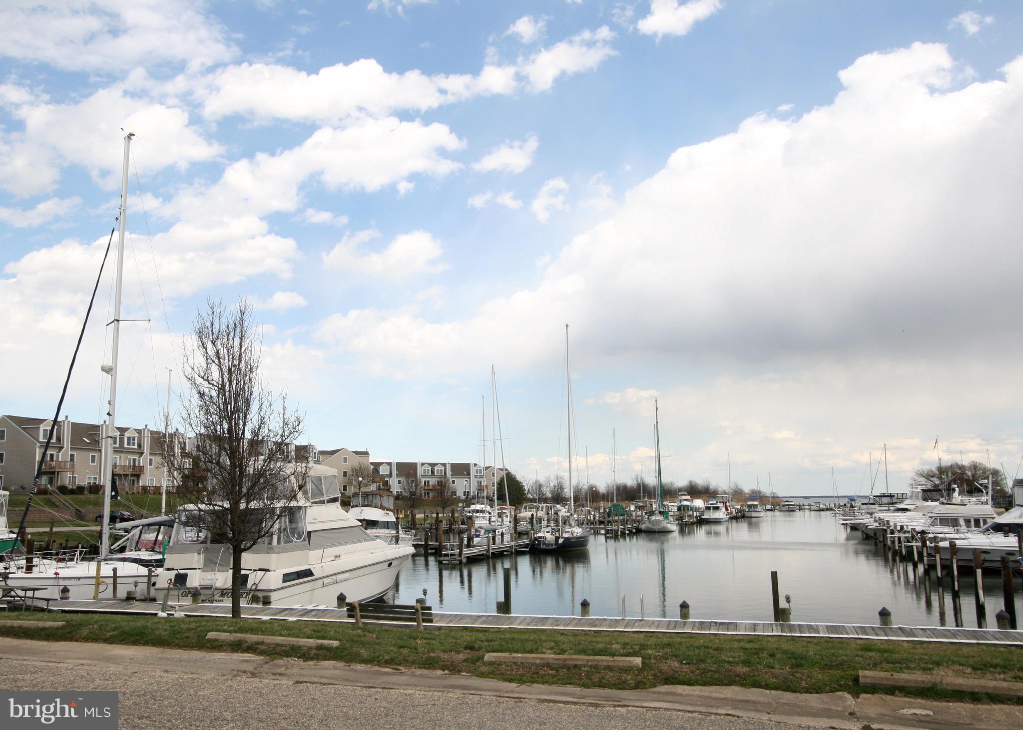 BAYSIDE - Residential Lease