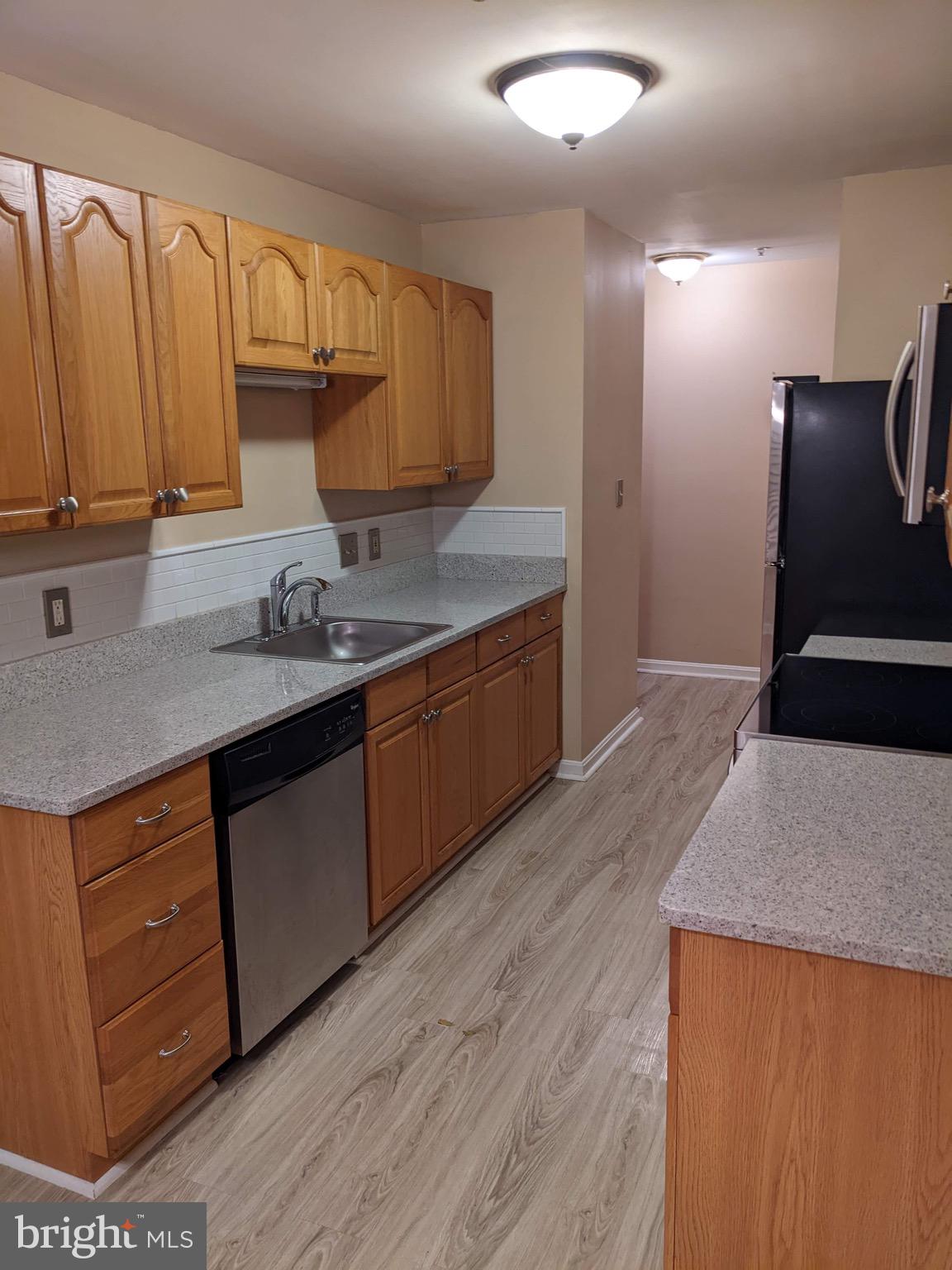 BAYSIDE - Residential Lease