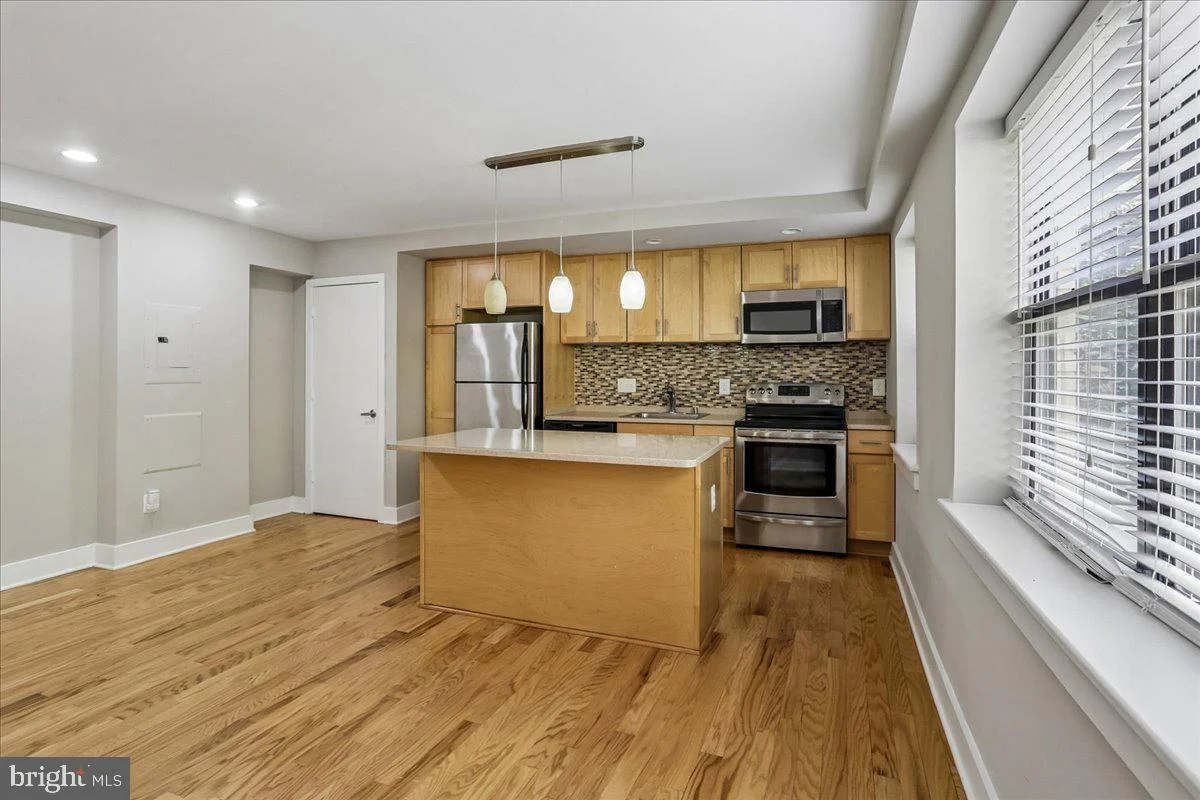 212 Oakwood Street SE Unit 113