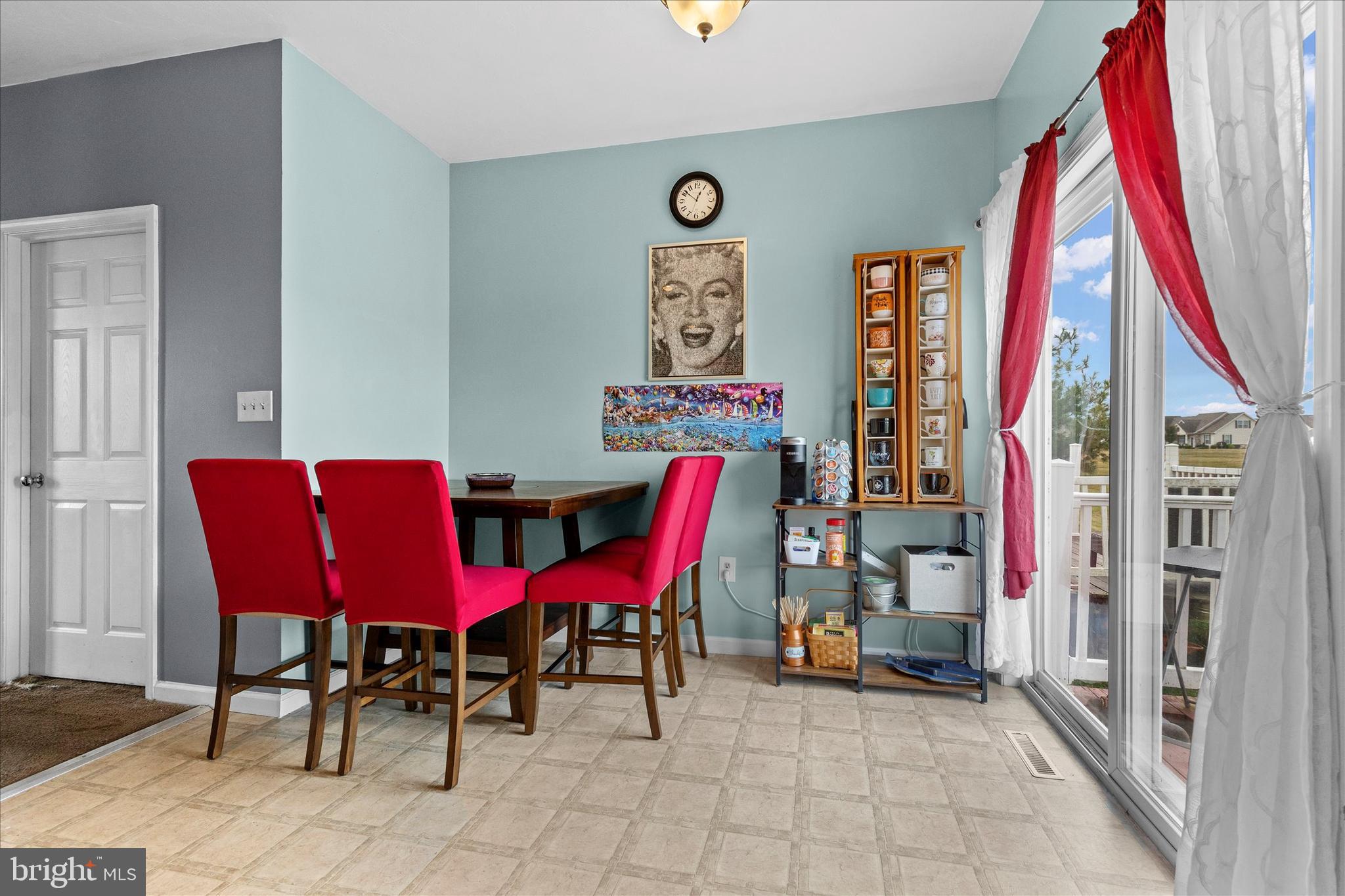 JACKSON HEIGHTS - Residential