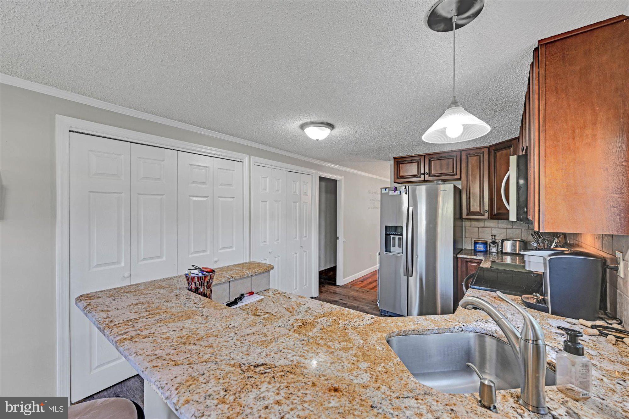 LAKE WYNONAH - Residential