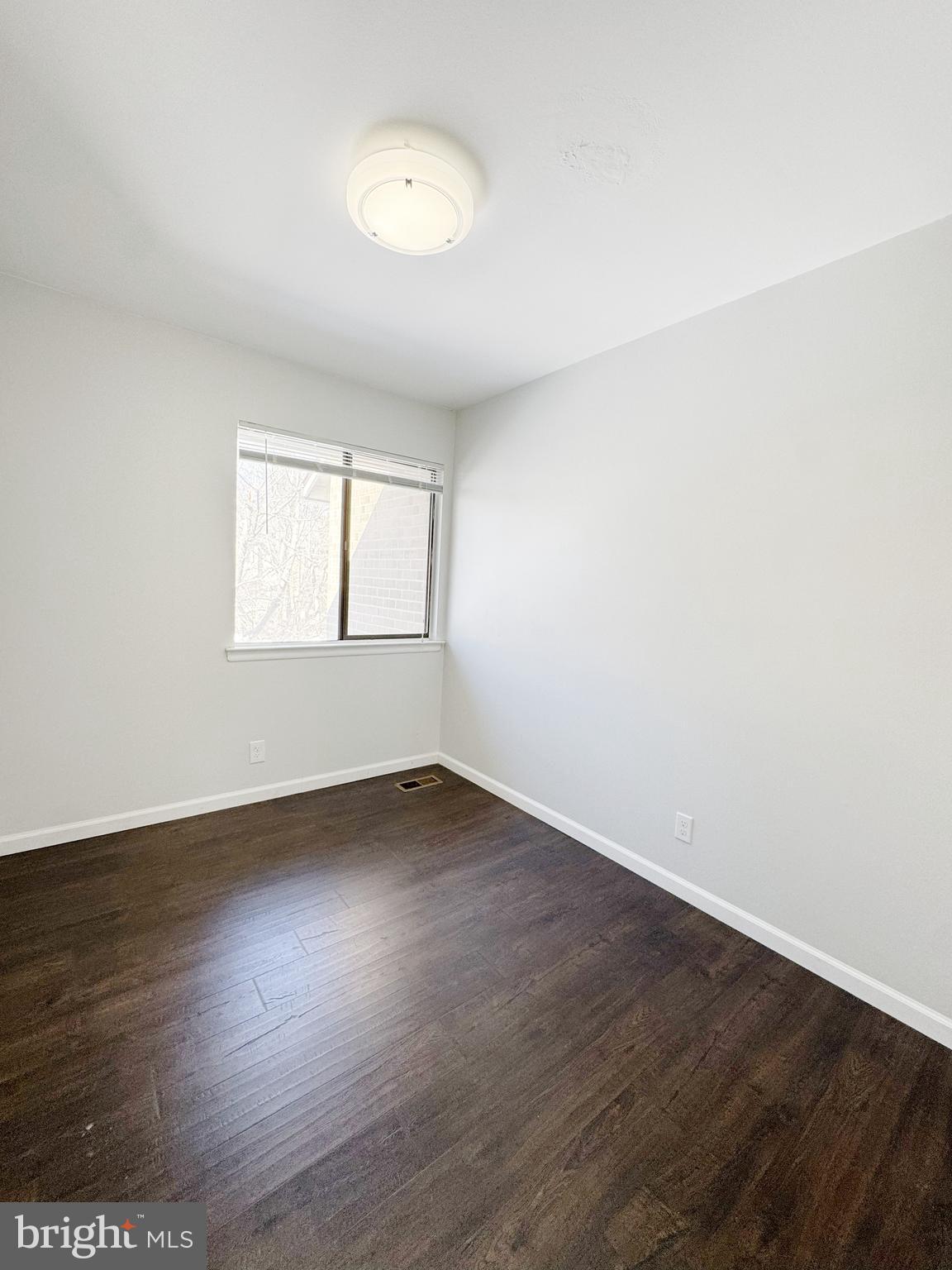 MOSBYS LANDING - Residential