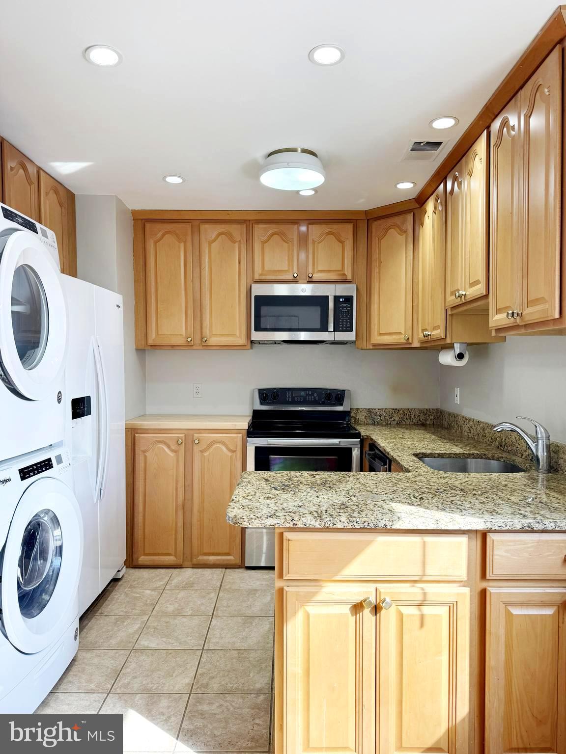 MOSBYS LANDING - Residential