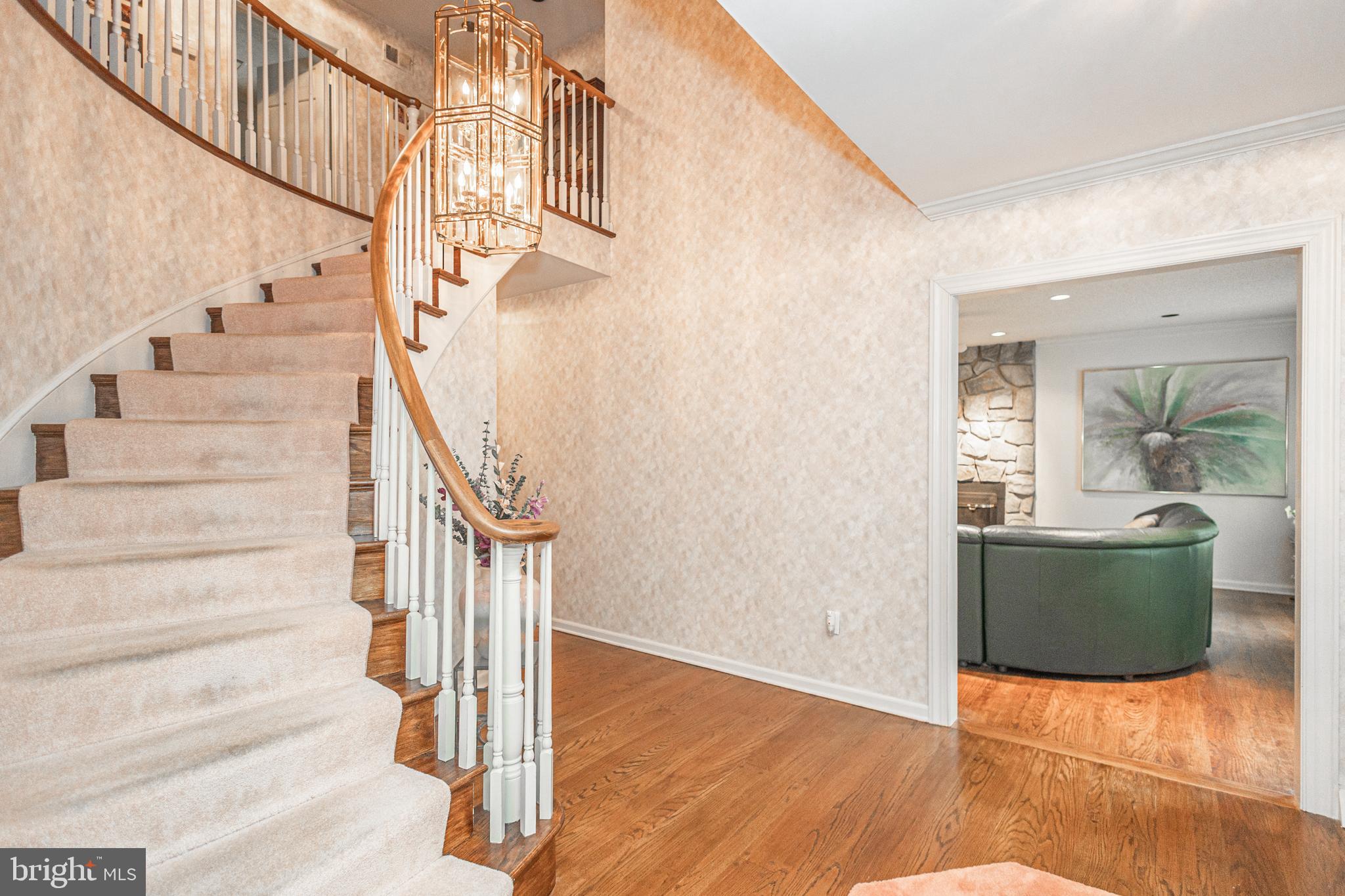 CARRIAGE HILL - Residential