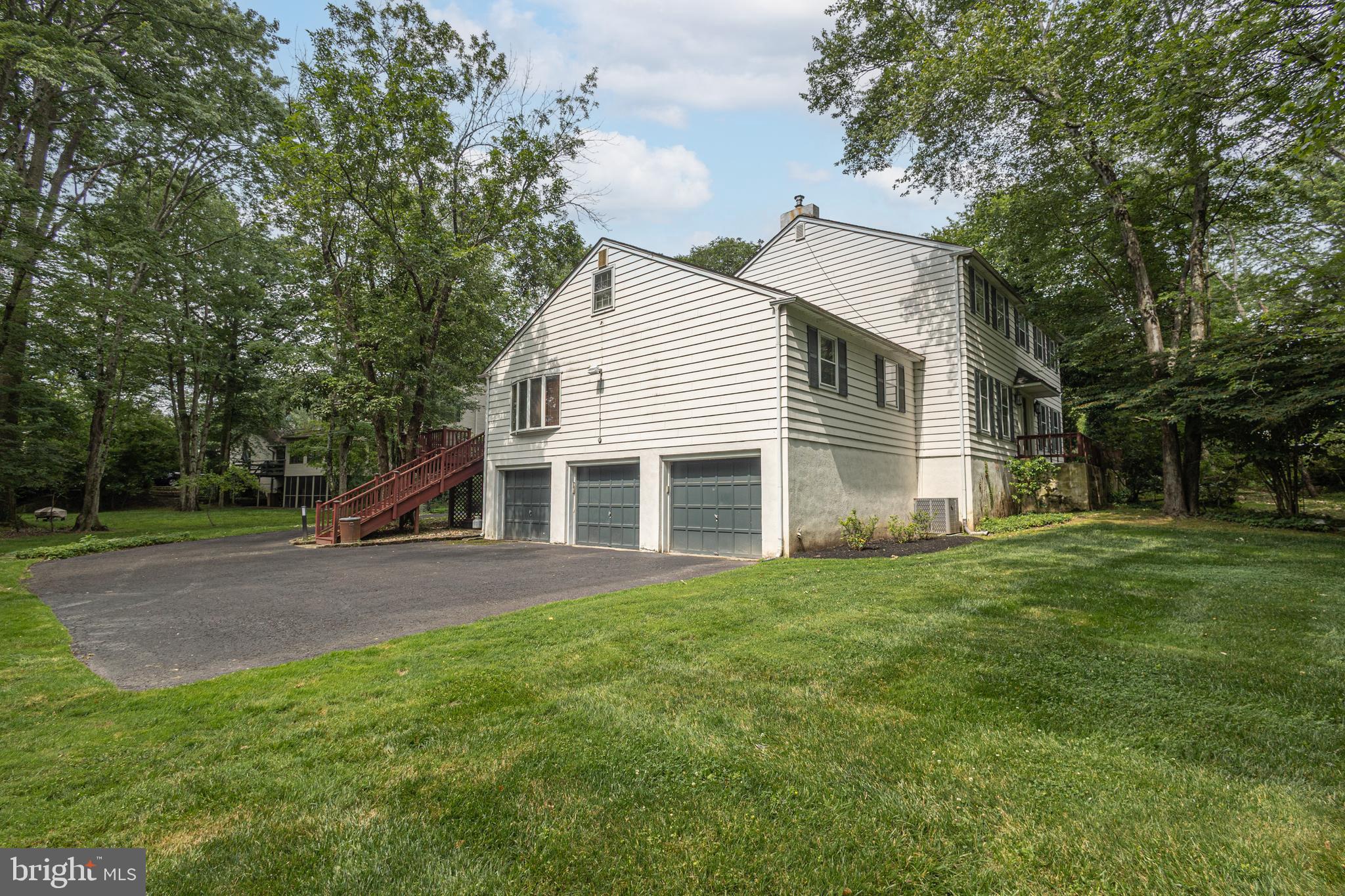 CARRIAGE HILL - Residential