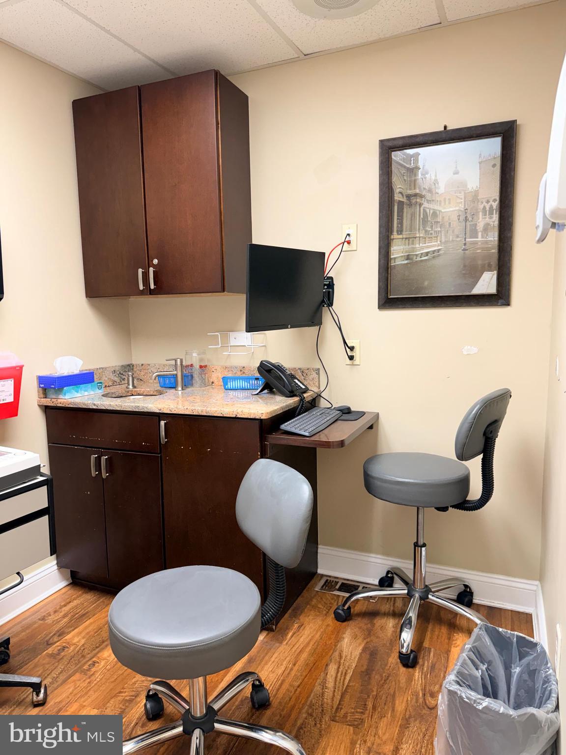 LOWER MOYAMENSING - Commercial Sale