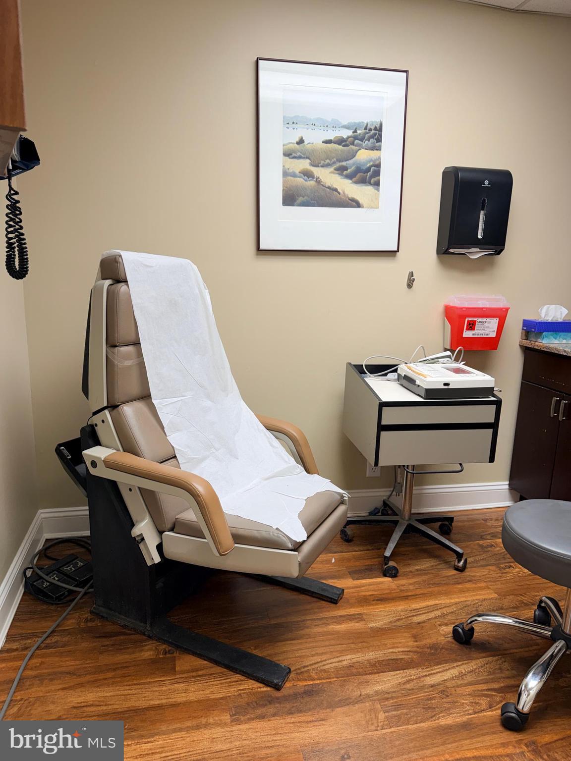 LOWER MOYAMENSING - Commercial Sale